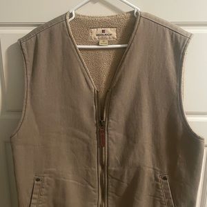Men’s Woolrich Vest. Full zipper. Size XL